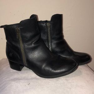 Black Born Double Zipper Ankle boots